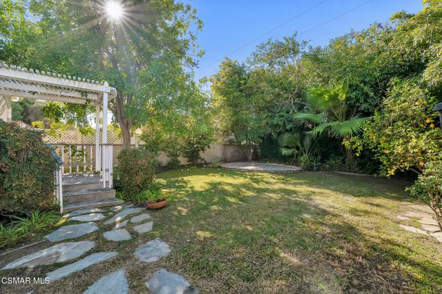 6045 Sunnyslope Avenue, Van Nuys, CA 91401