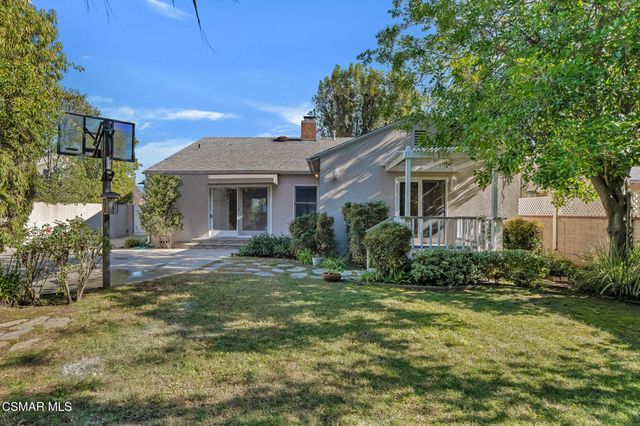 6045 Sunnyslope Avenue, Van Nuys, CA 91401