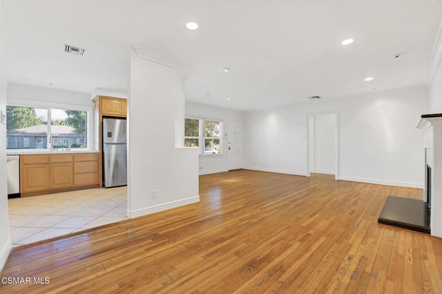 6045 Sunnyslope Avenue, Van Nuys, CA 91401