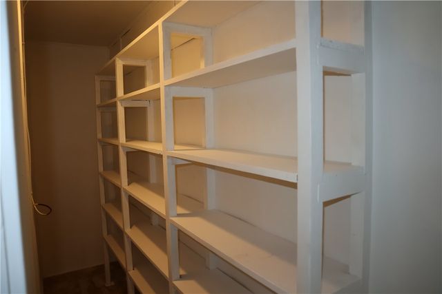 823 Crest Ave, Charleroi Boro, PA 15022