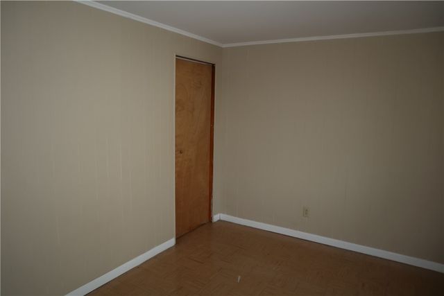 823 Crest Ave, Charleroi Boro, PA 15022