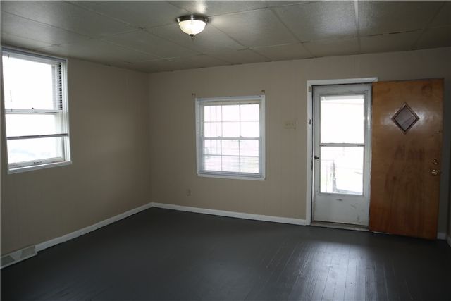 823 Crest Ave, Charleroi Boro, PA 15022