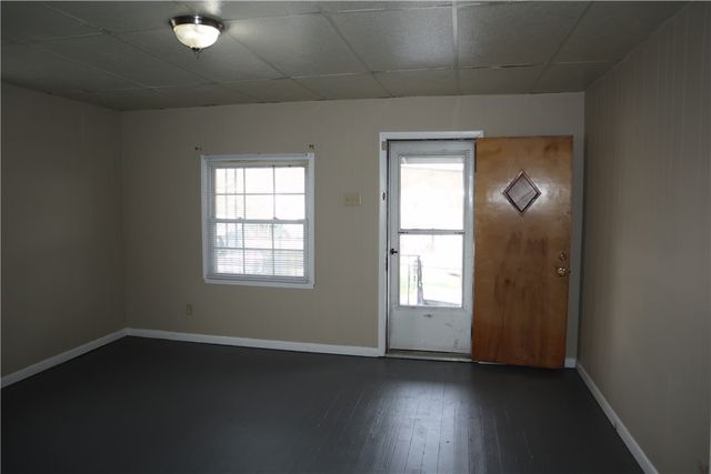 823 Crest Ave, Charleroi Boro, PA 15022