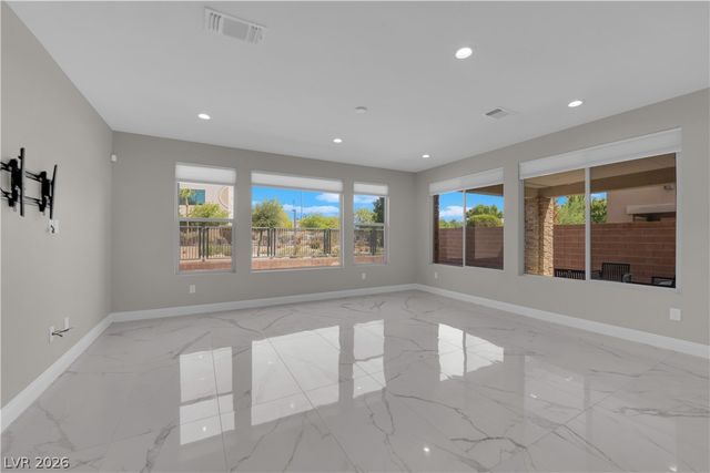 10254 Kesington Drive, Las Vegas, NV 89135