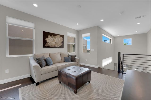 10254 Kesington Drive, Las Vegas, NV 89135