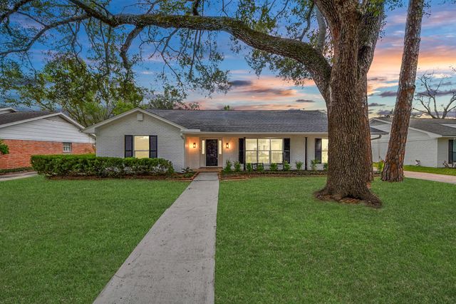 7819 Pagewood Lane, Houston, TX 77063