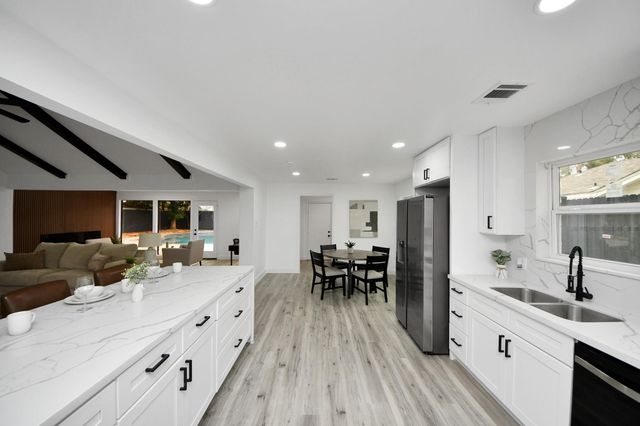 7819 Pagewood Lane, Houston, TX 77063