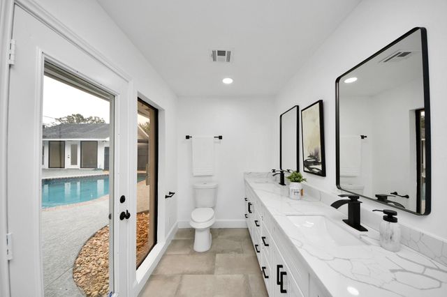 7819 Pagewood Lane, Houston, TX 77063