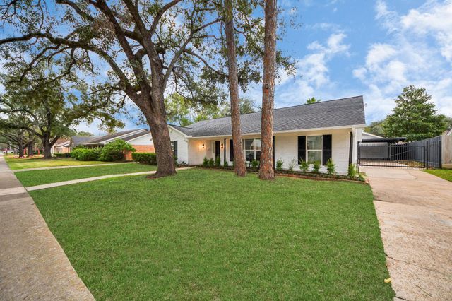 7819 Pagewood Lane, Houston, TX 77063