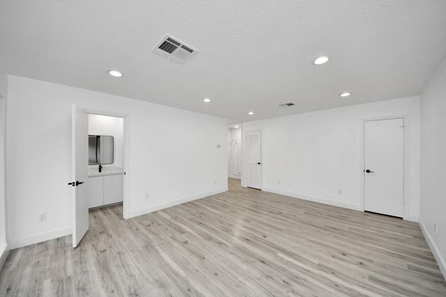 7819 Pagewood Lane, Houston, TX 77063