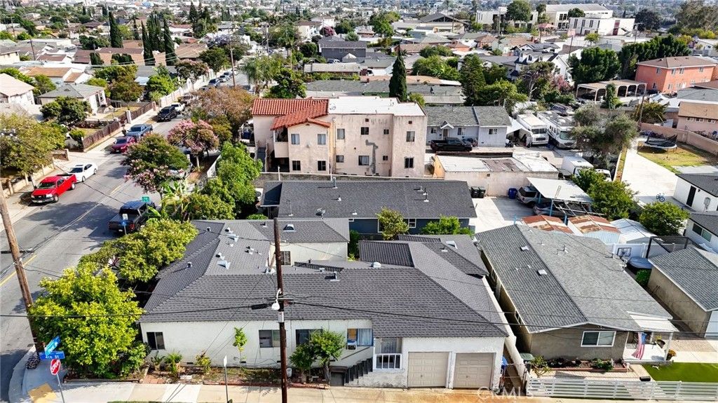 Image 11 of property listing at 4478 E 4th, Los Angeles, CA 90022