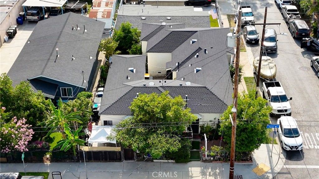 Image 13 of property listing at 4478 E 4th, Los Angeles, CA 90022