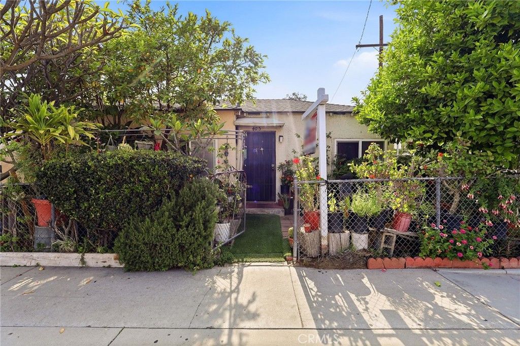 Image 16 of property listing at 4478 E 4th, Los Angeles, CA 90022