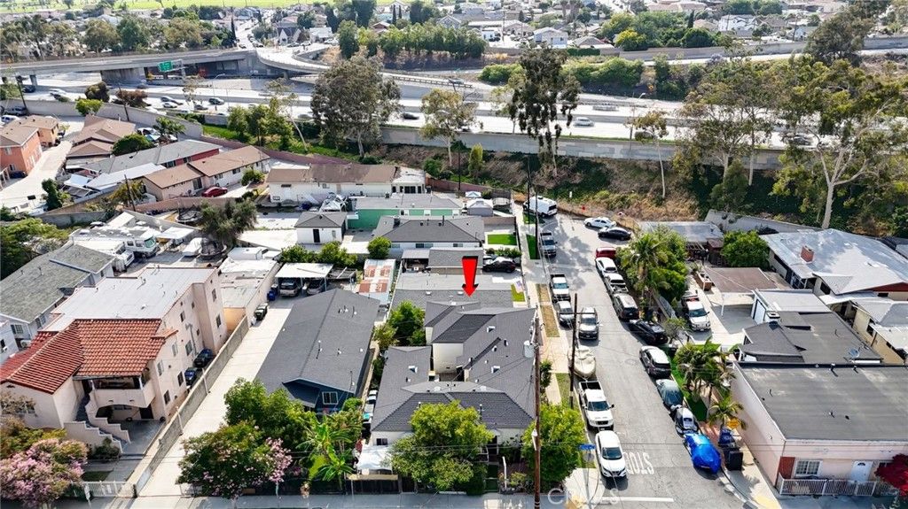 Image 3 of property listing at 4478 E 4th, Los Angeles, CA 90022