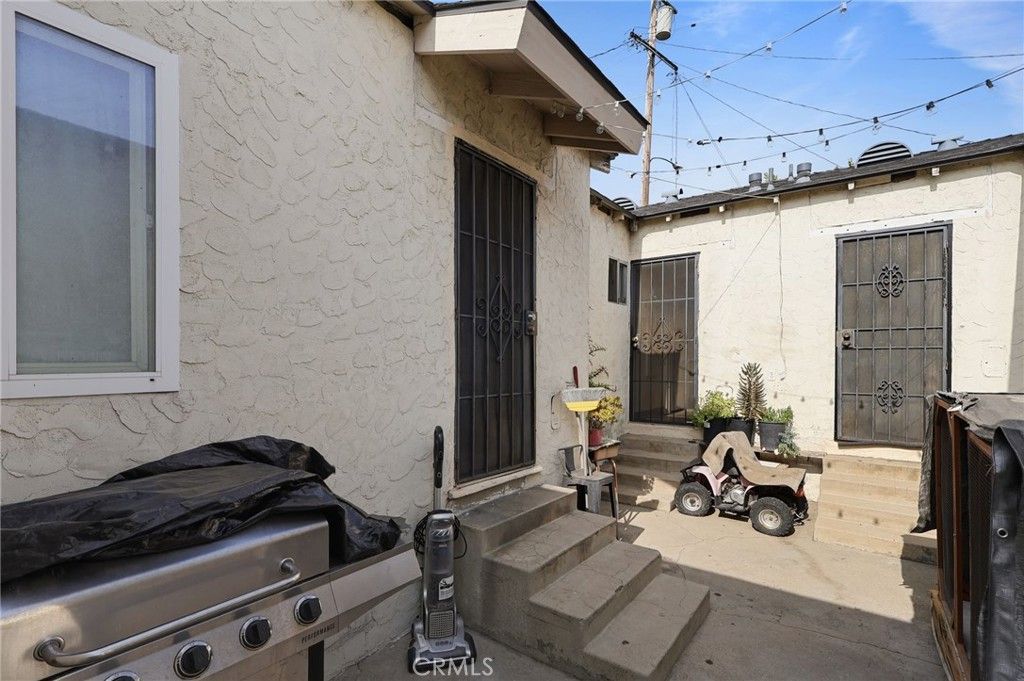 Image 39 of property listing at 4478 E 4th, Los Angeles, CA 90022
