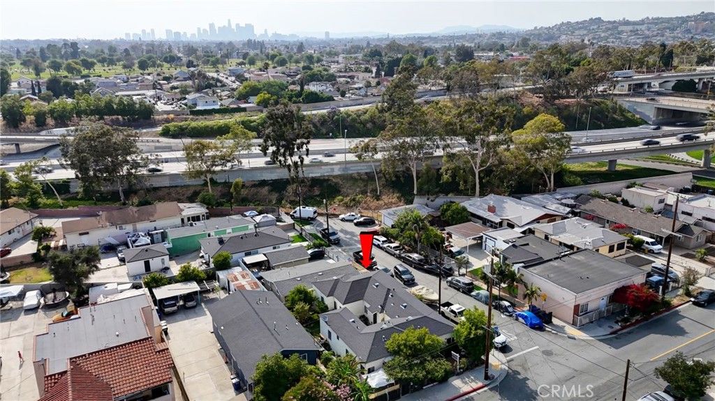 Image 4 of property listing at 4478 E 4th, Los Angeles, CA 90022
