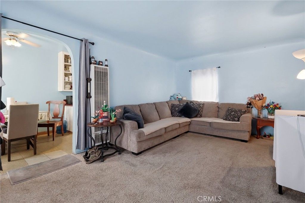 Image 40 of property listing at 4478 E 4th, Los Angeles, CA 90022