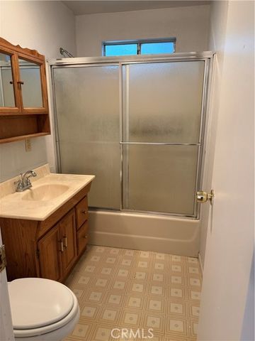 754 W Citrus, Colton, CA 92324