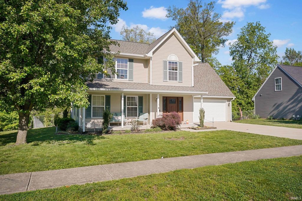 864 S Deer Run, Ellettsville, IN 47429