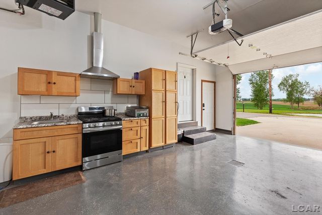 5397 Elm Road, Hudson, MI 49247