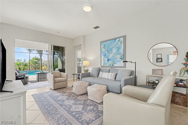 10012 Oakhurst WAY, Fort Myers, FL 33913