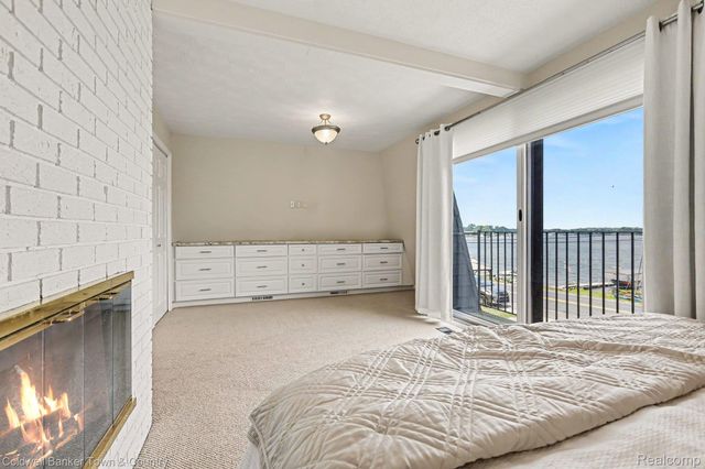 160 E Shore Drive, Northfield Township, MI 48189