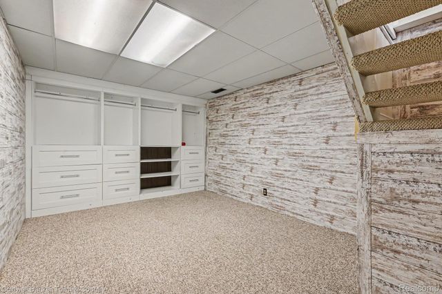 160 E Shore Drive, Northfield Township, MI 48189