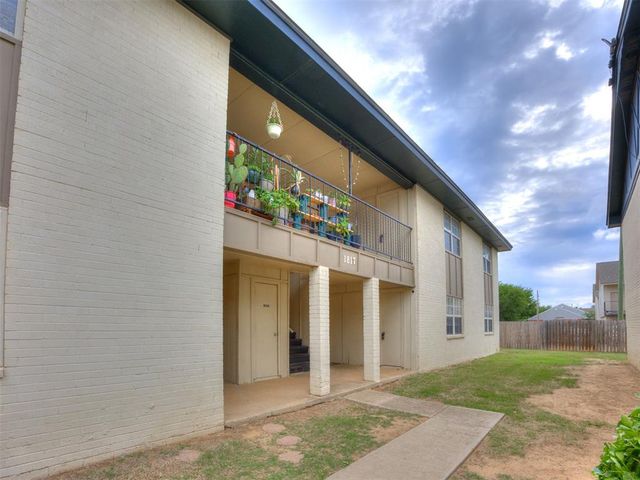 1817 E Lindsey Street 2, Norman, OK 73071