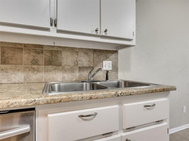 1817 E Lindsey Street 2, Norman, OK 73071