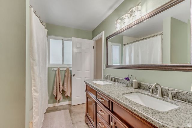 3223 S MAGNOLIA DR, Magna, UT 84044