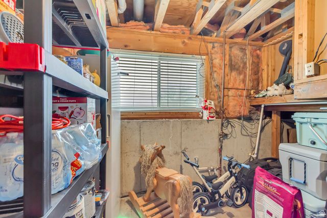 3223 S MAGNOLIA DR, Magna, UT 84044