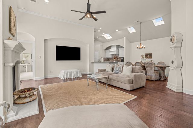 825 Cloister Way, Mckinney, TX 75069
