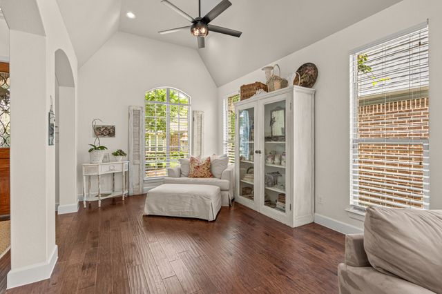 825 Cloister Way, Mckinney, TX 75069