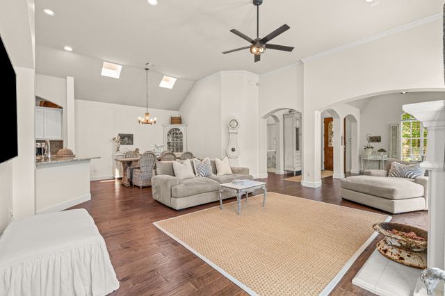825 Cloister Way, Mckinney, TX 75069