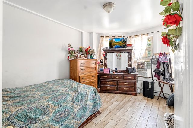 121 William Street, Newburgh, NY 12550