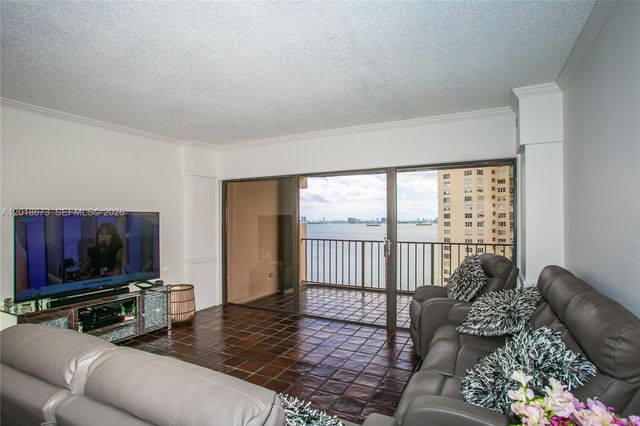 1800 NE 114th St 1207, Miami, FL 33181