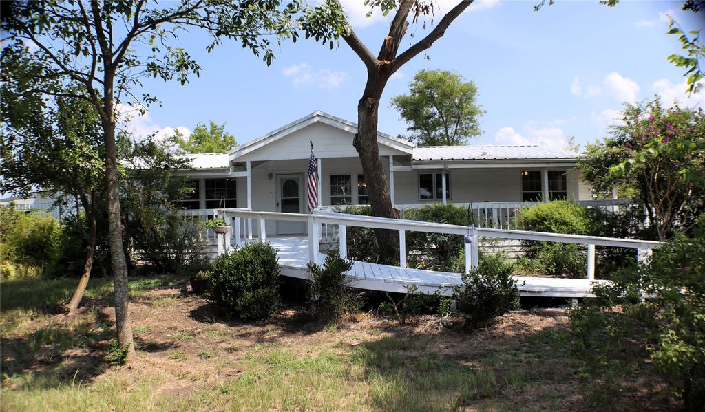 5101 County Road 2208, Greenville, TX 75402