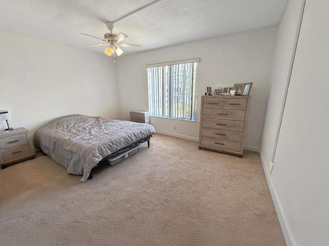 1500 Crescent Circle A26, Lake Park, FL 33403