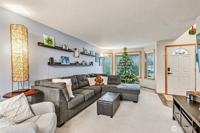 104 Westminster Drive, Kelso, WA 98626