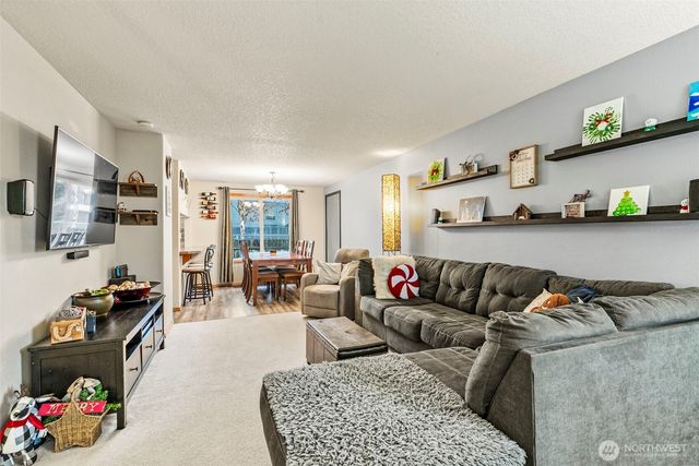 104 Westminster Drive, Kelso, WA 98626