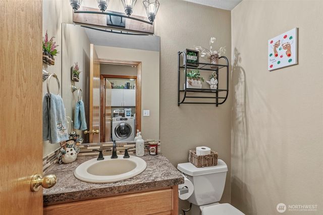 104 Westminster Drive, Kelso, WA 98626