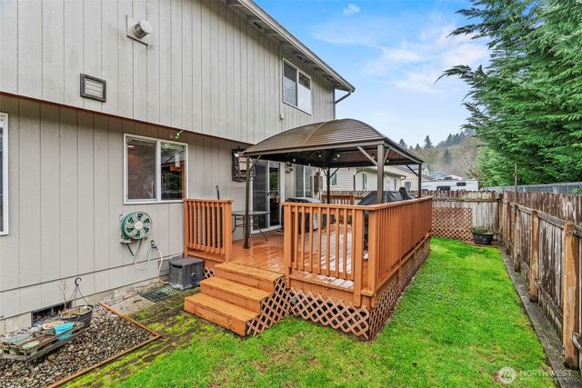 104 Westminster Drive, Kelso, WA 98626