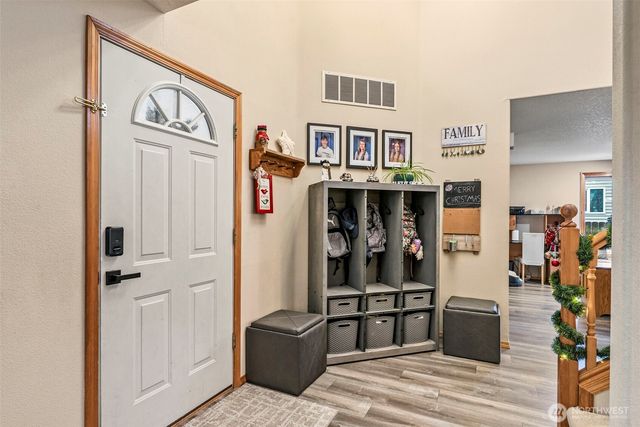 104 Westminster Drive, Kelso, WA 98626