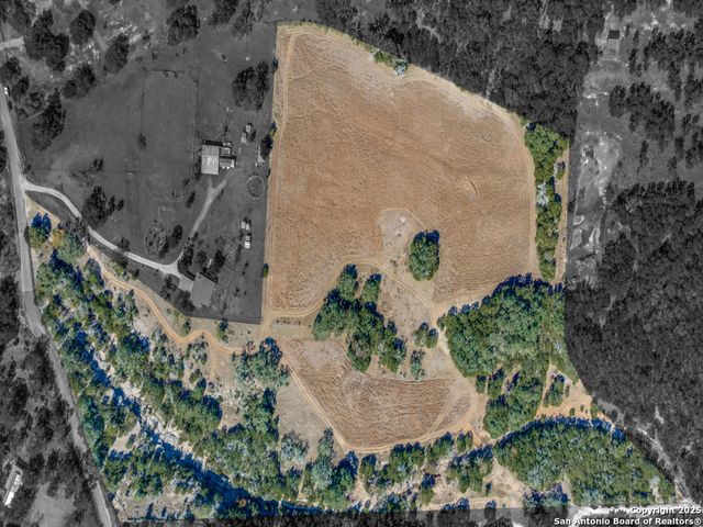 475 Oakridge Lane, Pipe Creek, TX 78063