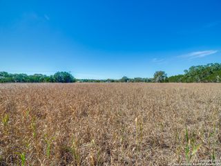 475 Oakridge Lane, Pipe Creek, TX 78063