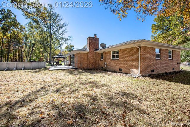 20149 Hcl Jackson, Grosse Ile, MI 48138