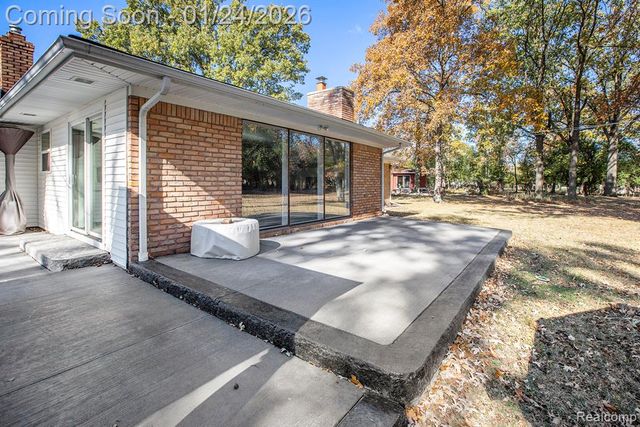 20149 Hcl Jackson, Grosse Ile, MI 48138