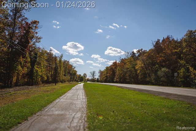 20149 Hcl Jackson, Grosse Ile, MI 48138