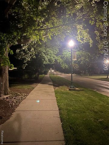 20149 Hcl Jackson, Grosse Ile, MI 48138