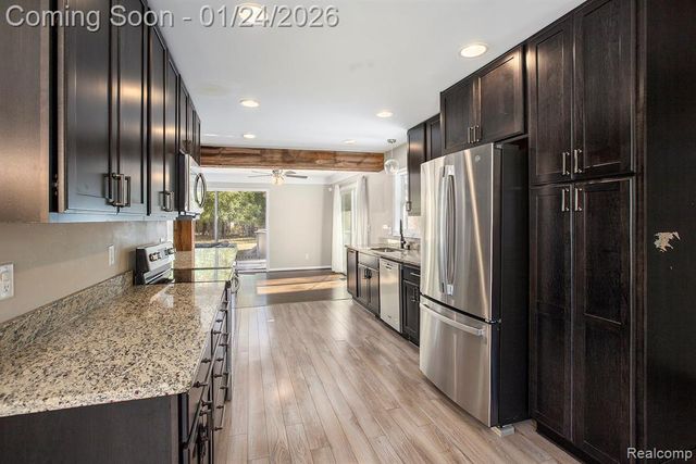 20149 Hcl Jackson, Grosse Ile, MI 48138